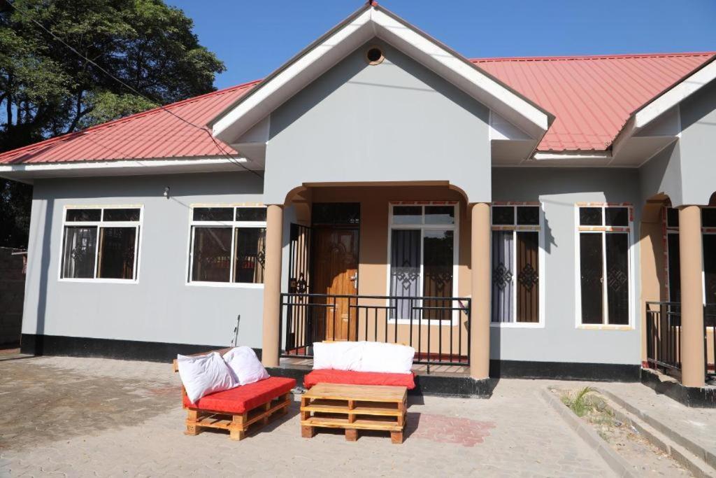 Lovely Pearl Lulu Intercity Homes ダル・エス・サラーム エクステリア 写真